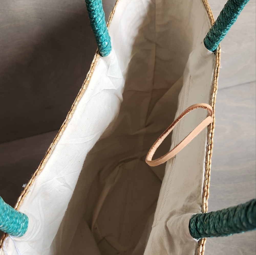 Stylish Woven Tote Bag - Tan and‎ Green - Picture 4 of 10